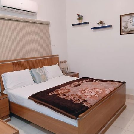 היידראבאד Al Raheem Guest House מראה חיצוני תמונה