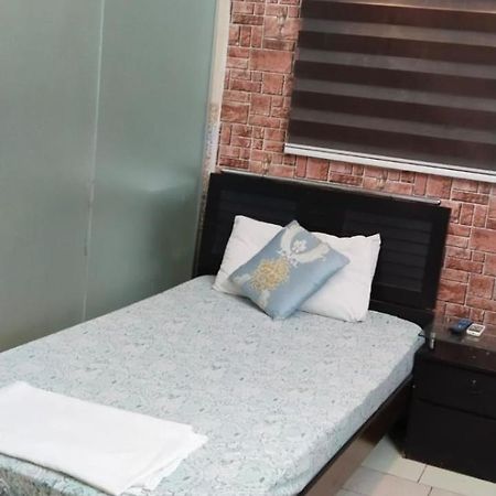 היידראבאד Al Raheem Guest House מראה חיצוני תמונה