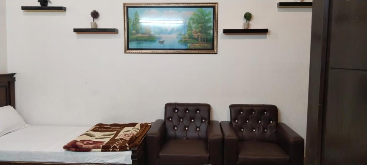 היידראבאד Al Raheem Guest House מראה חיצוני תמונה