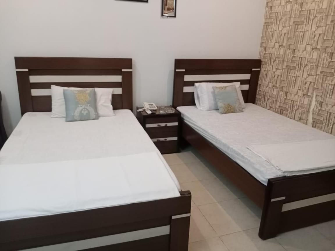 היידראבאד Al Raheem Guest House מראה חיצוני תמונה